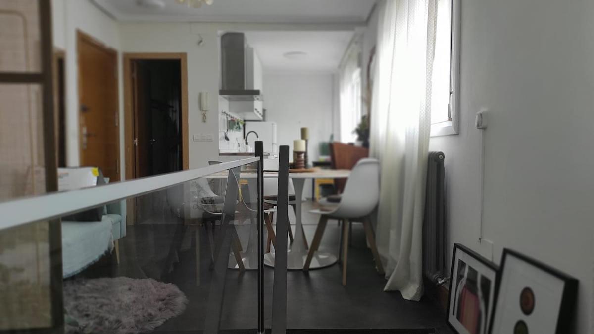 Antigua25 *
